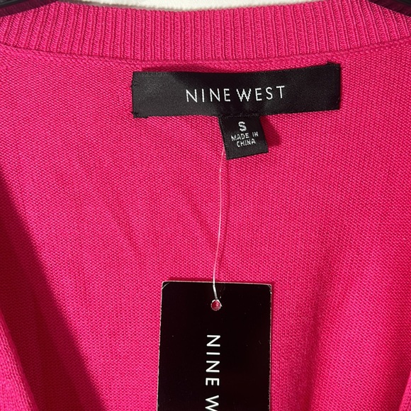 NWT NINE WEST CROPPED HOT PINK COLOUR ONE BUTTON IN SIZE SMALL - Picture 4 of 6